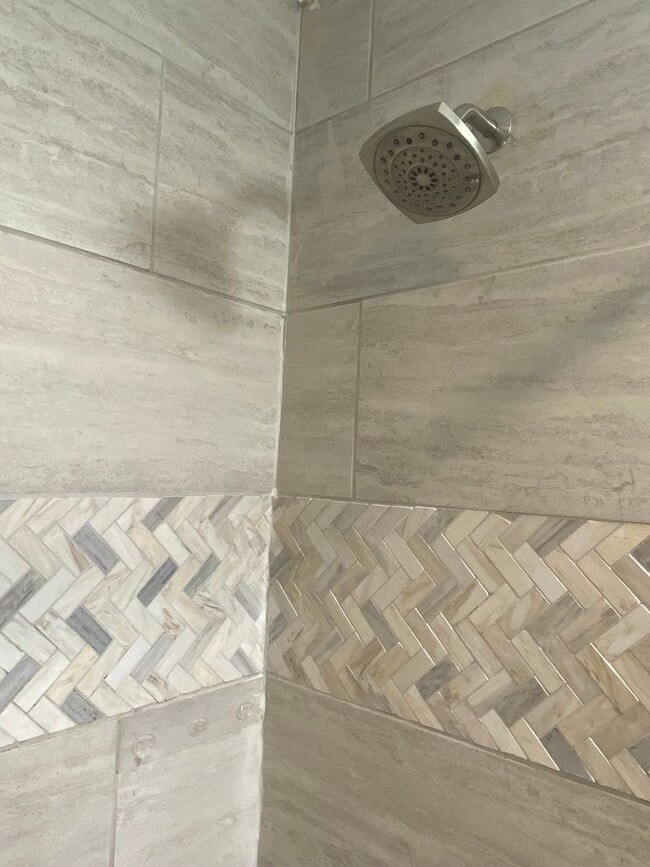 Building Photo - Clean, Updated Home – Schedule Your Showing Now!