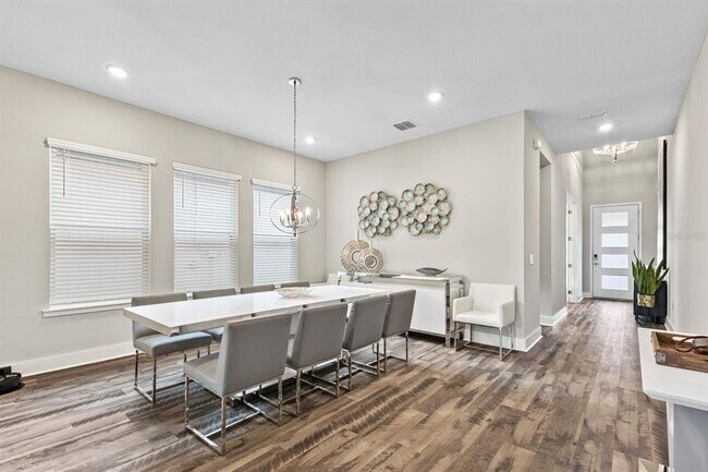 Building Photo - 9947 Summerlake Groves St