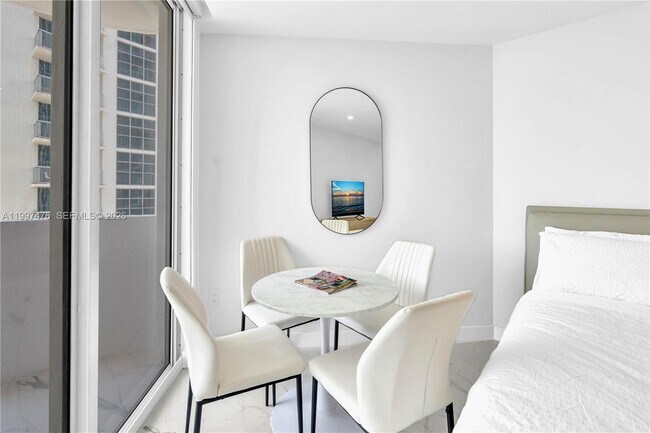 Building Photo - 17375 Collins Ave