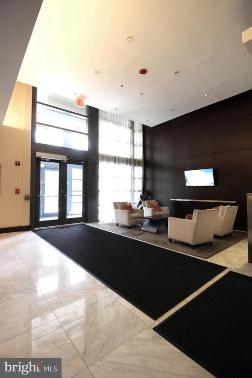 Building Photo - 475 K St NW