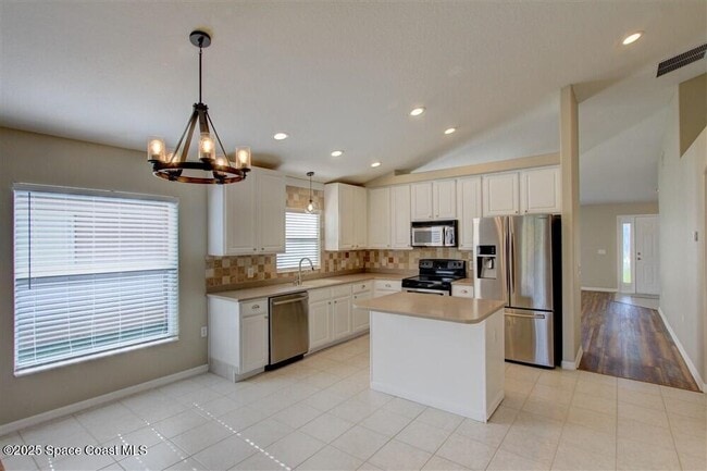 Building Photo - 4141 Chardonnay Dr