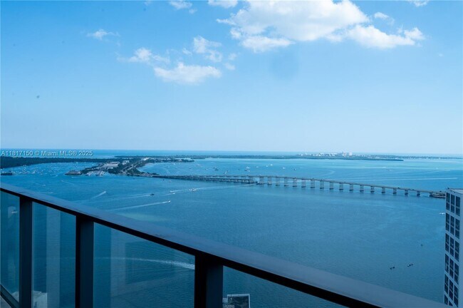 Building Photo - 1451 Brickell Ave