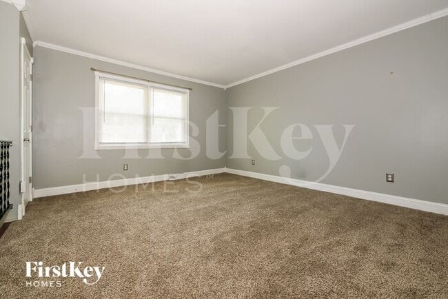 Building Photo - 5548 NE 58th St