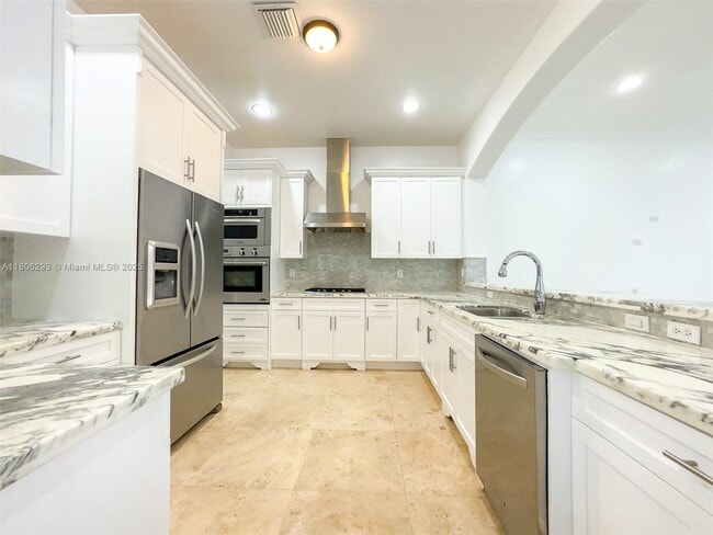 Building Photo - 10170 SW 75th Pl