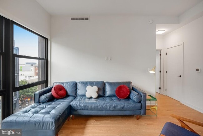 Building Photo - 1625 Eckington Pl NE