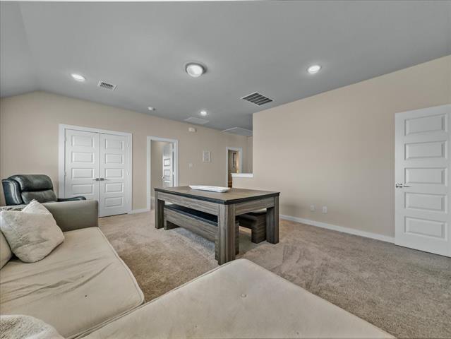 Building Photo - 413 Coyote Creek Dr