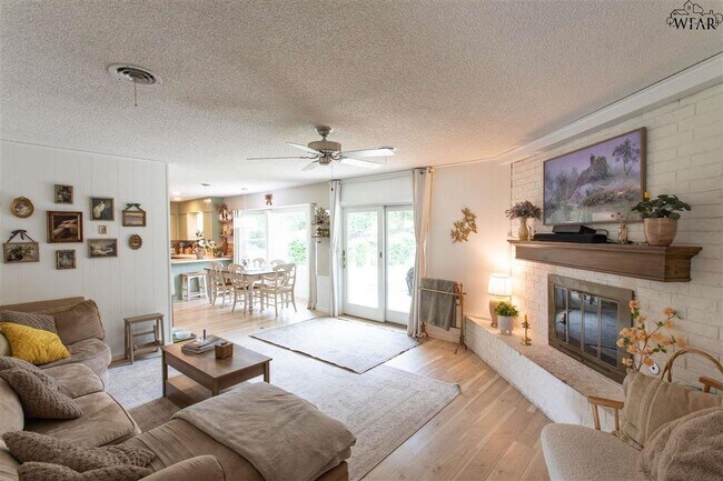 Building Photo - 2913 Radney Ln