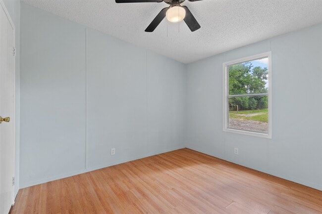 Building Photo - 3756 Hickory Ln