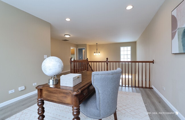 Building Photo - 398 S Jade Ln