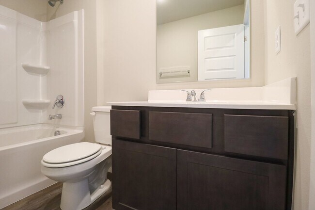 Building Photo - Stunning New Construction Home 4 Bed 2 Bath in Bixby!