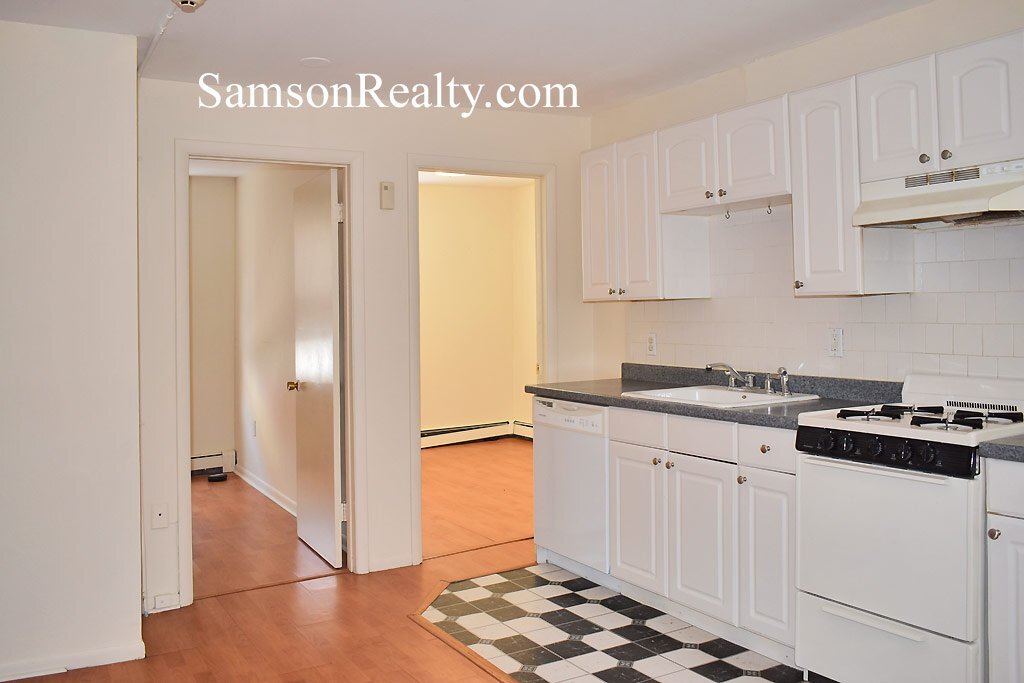 Building Photo - 108 Ives St