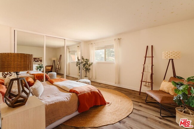 Building Photo - 2239 Topanga Skyline Dr