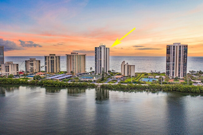 Building Photo - 5420 N Ocean Dr