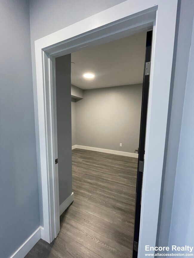 Building Photo - 365 Western Ave