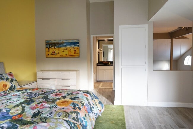 Building Photo - 73486 Shadow Mountain Dr