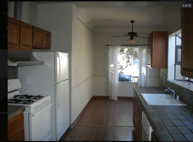 Building Photo - Classic Spanish! Los Feliz 2 BED HOME FOR ...