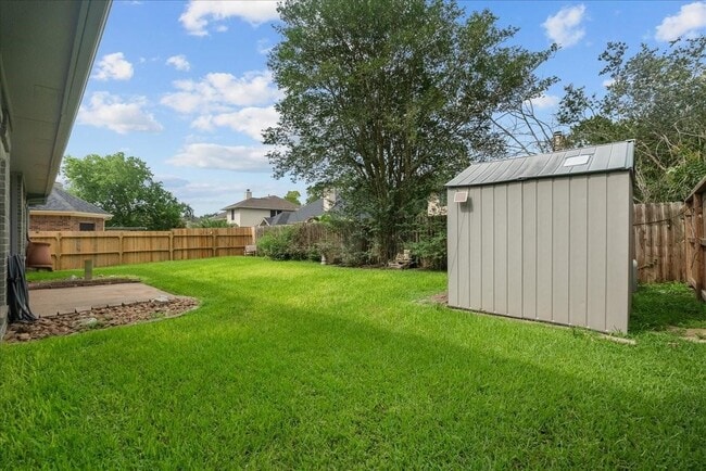 Building Photo - 110 Crimson Bay Dr