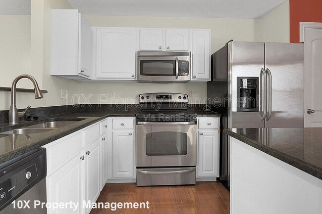 Building Photo - 1442 Bloomington Blvd