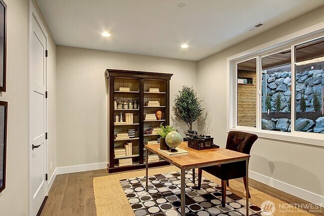 Building Photo - 4bd/3.5ba Kirkland Home