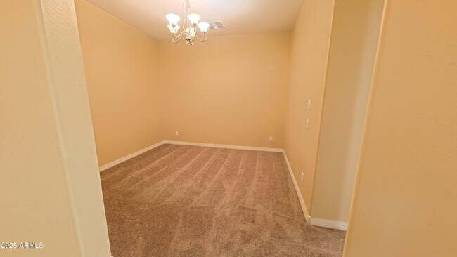 Building Photo - 3742 E Comstock Dr