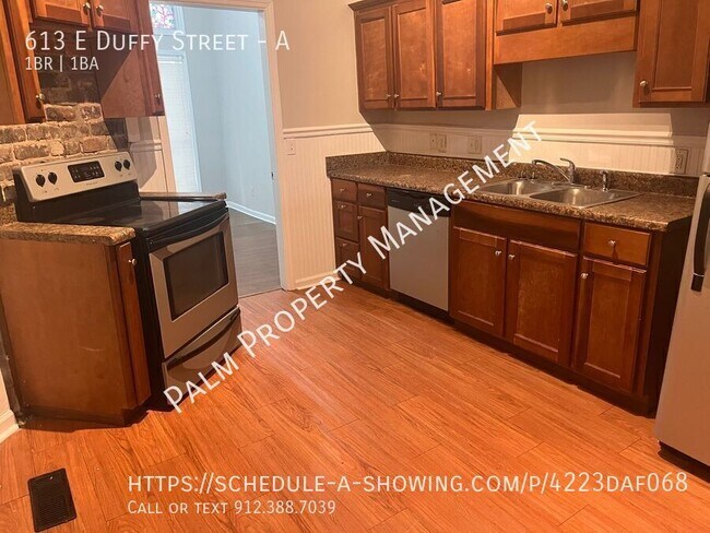 Building Photo - 613 E Duffy St