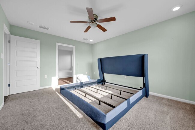 Building Photo - Charming 4BR / 2BA rental in desirable Daphne, AL — great neighborhood, move-in ready.