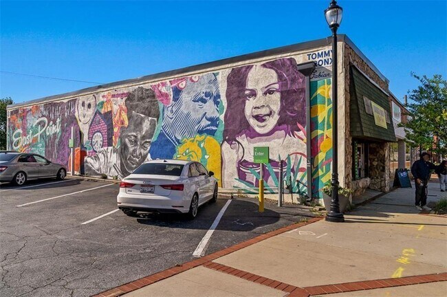 Building Photo - 2220 Newnan St
