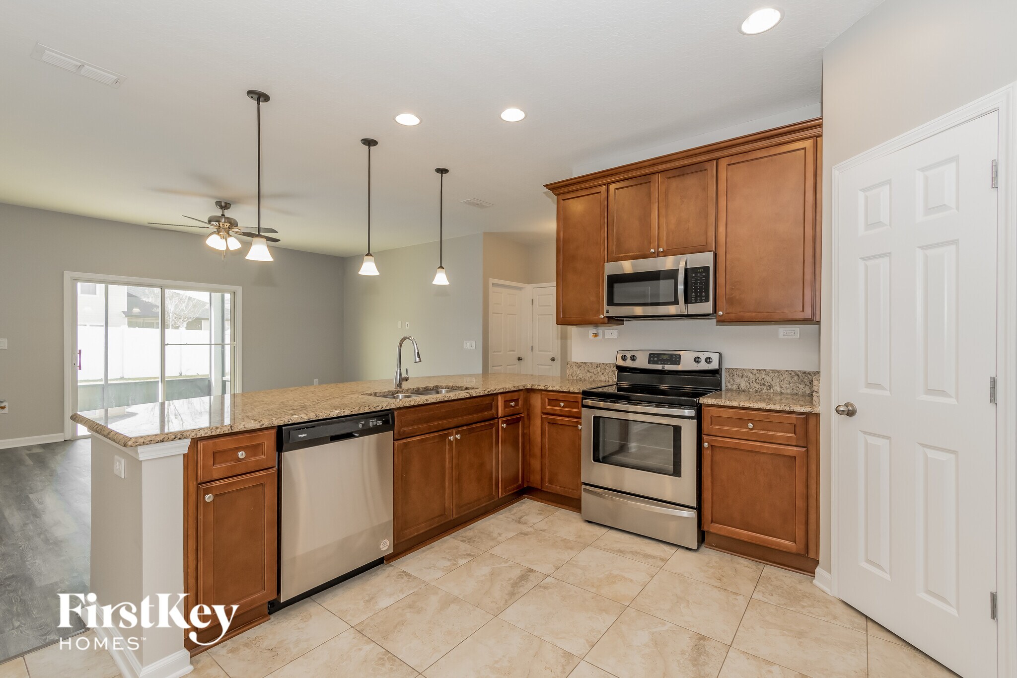 Building Photo - 15717 Spotted Saddle Cir