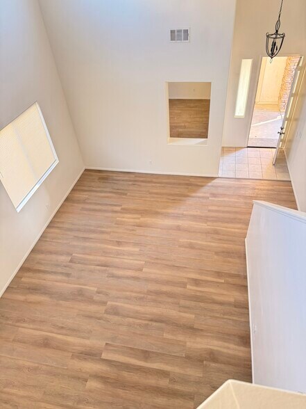 Building Photo - 15866 Barrel Cactus Ln