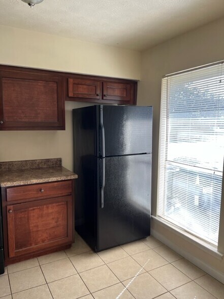 Building Photo - 240 Scandia Cir