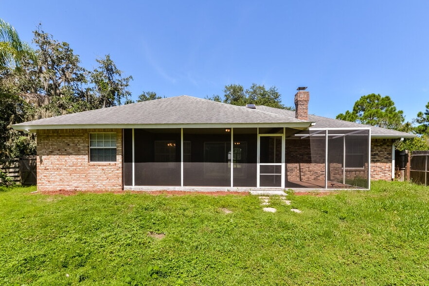 Building Photo - 811 133rd St E