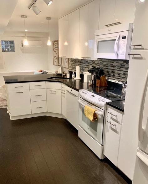 Building Photo - 1731 Church St NW