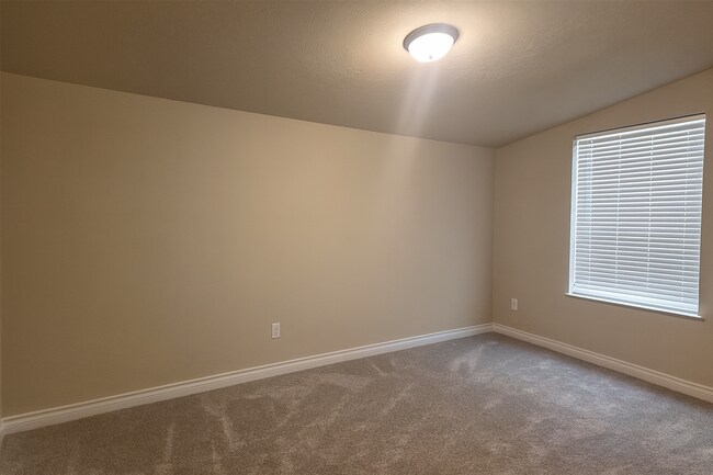Building Photo - Fully Remodeled Home in West Kennewick – Pets Welcome