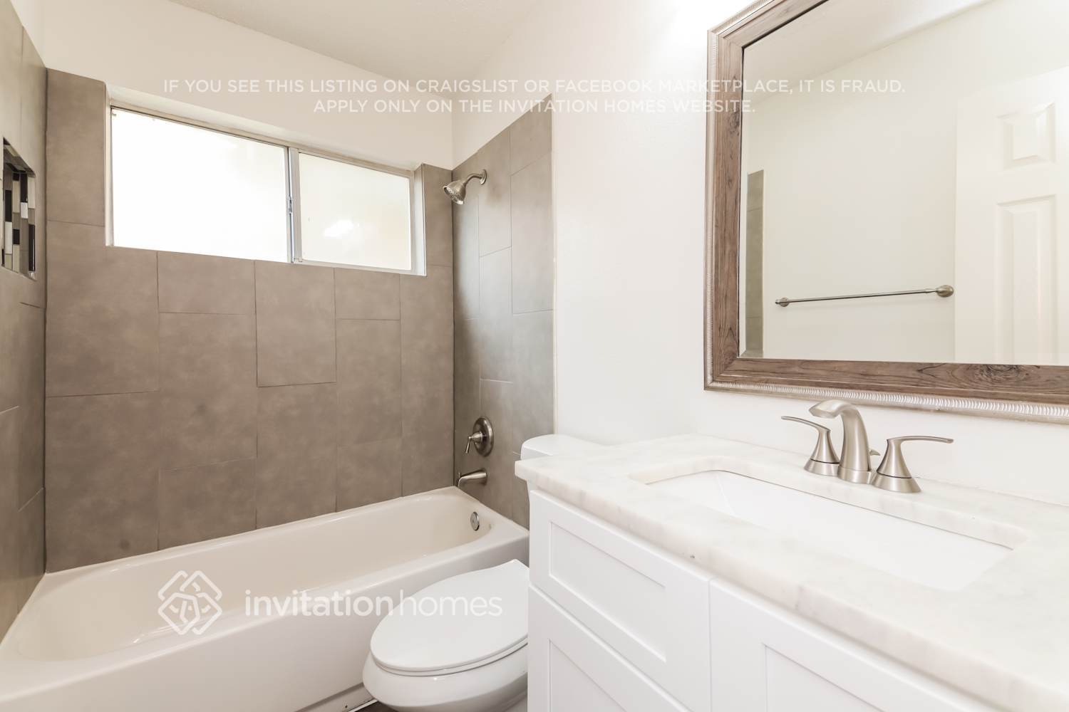 Building Photo - 7818 Spinnaker Cove