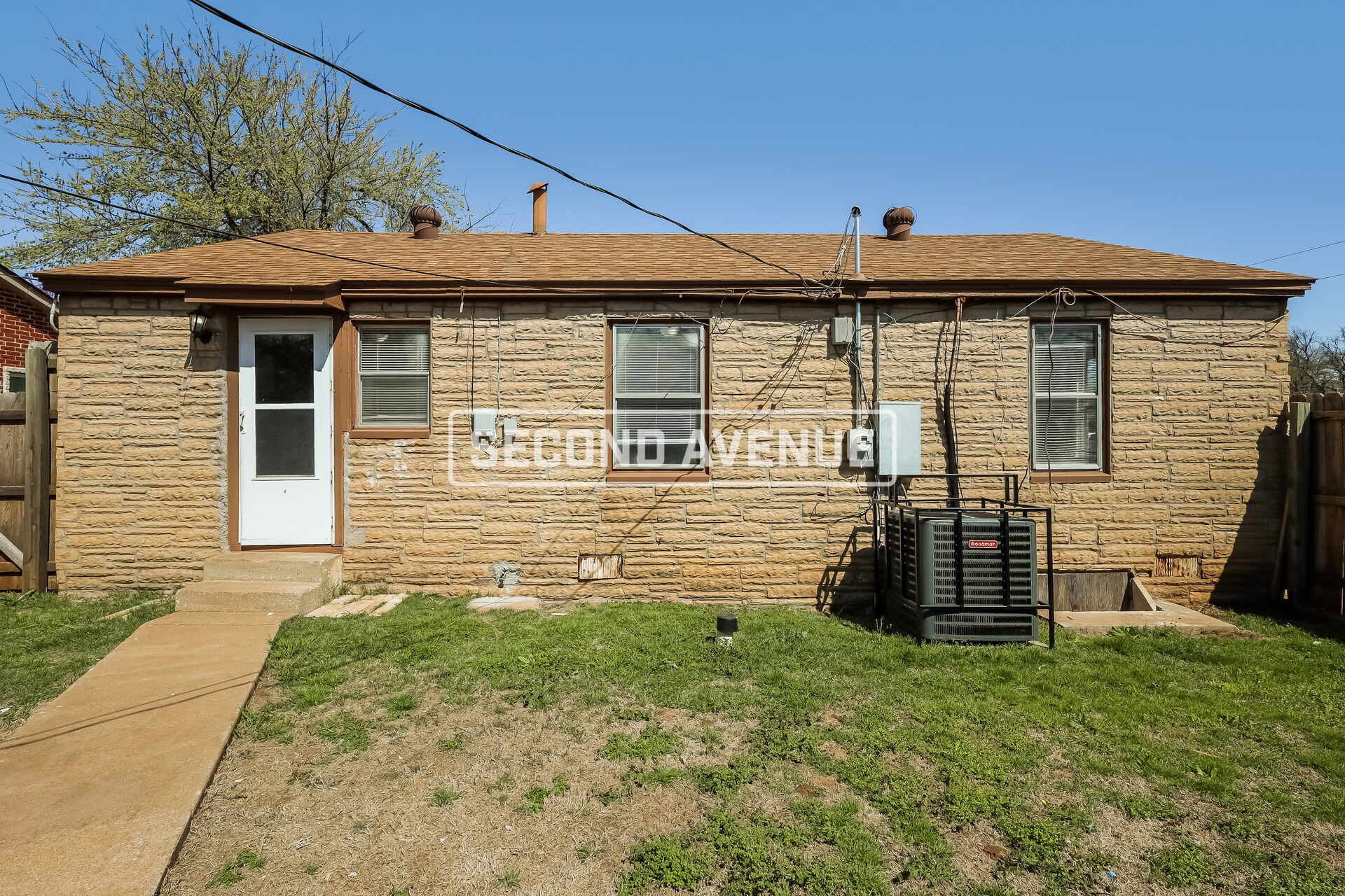 Building Photo - 3100 SW 45th St