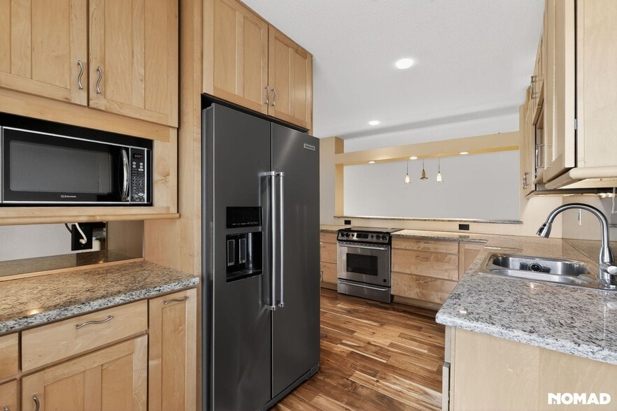 Building Photo - 6305 W 6th Ave