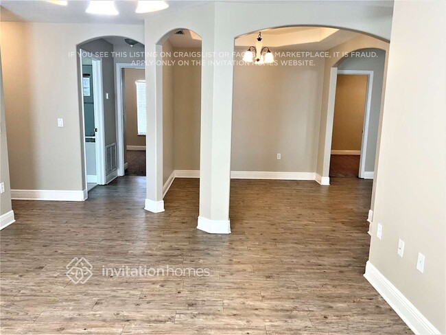 Building Photo - 4112 Brantley Cir