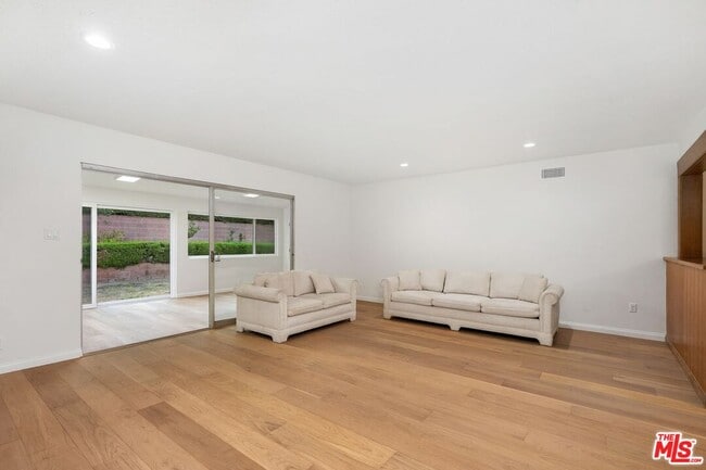 Building Photo - 6204 S Corning Ave