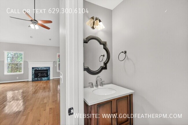 Building Photo - 3940 Waterford Way