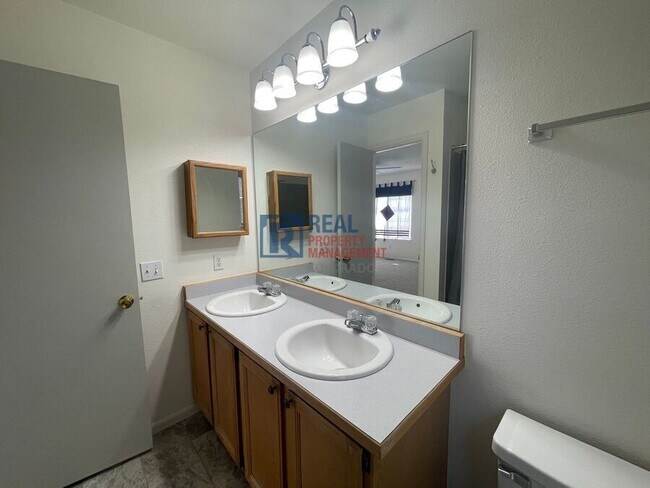 Building Photo - 5812 Granby Hill Dr
