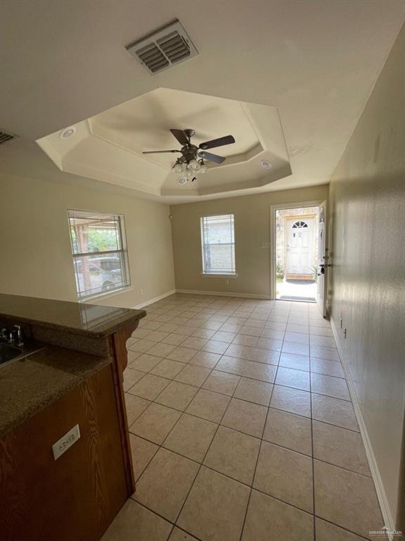 Building Photo - 1205 S Palm Dr