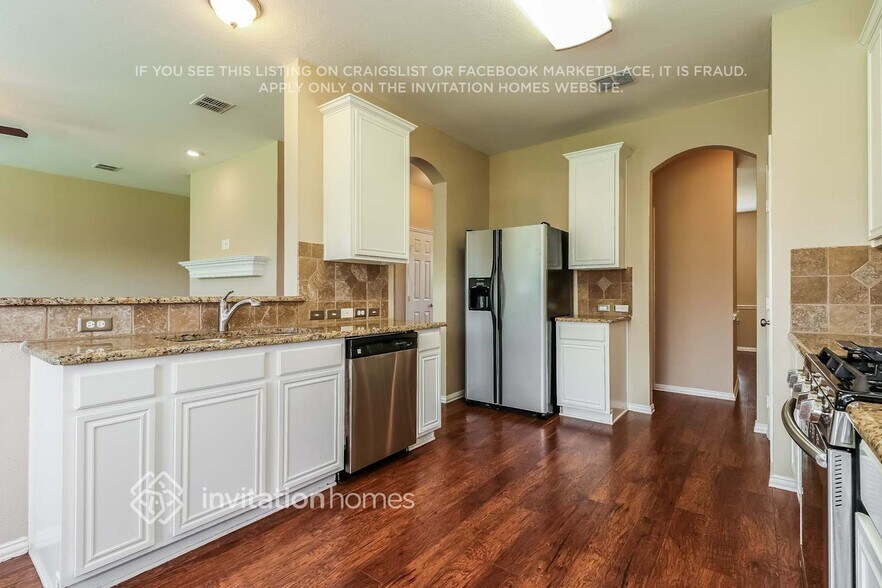 Building Photo - 5204 Selago Dr
