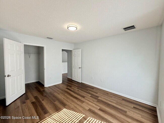 Building Photo - 1623 Musgrass Cir