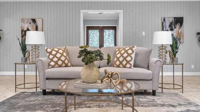 Building Photo - CHARMING 5 BDRM HOME IN CASTLE HILLS!!