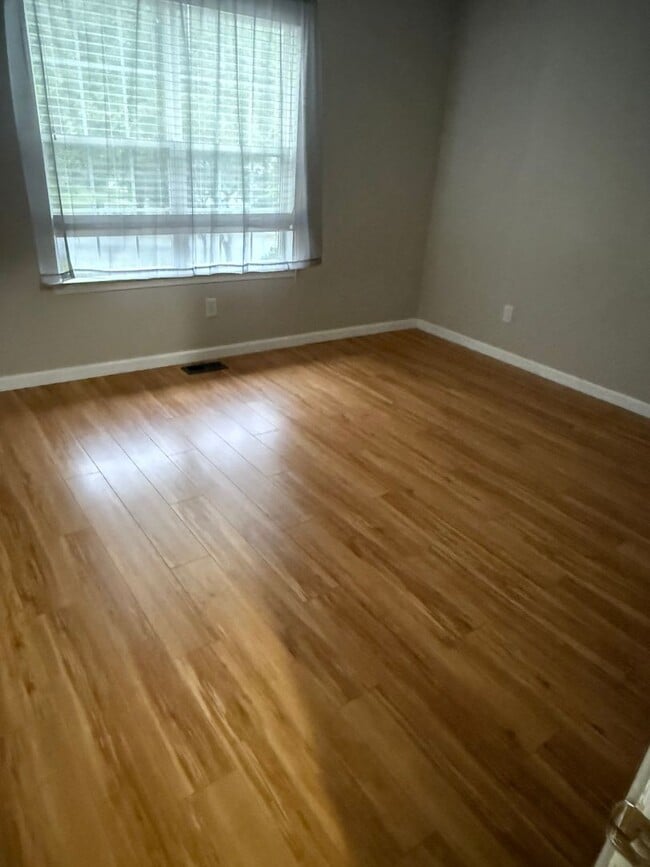 Building Photo - Beautiful Irmo Property FOR RENT