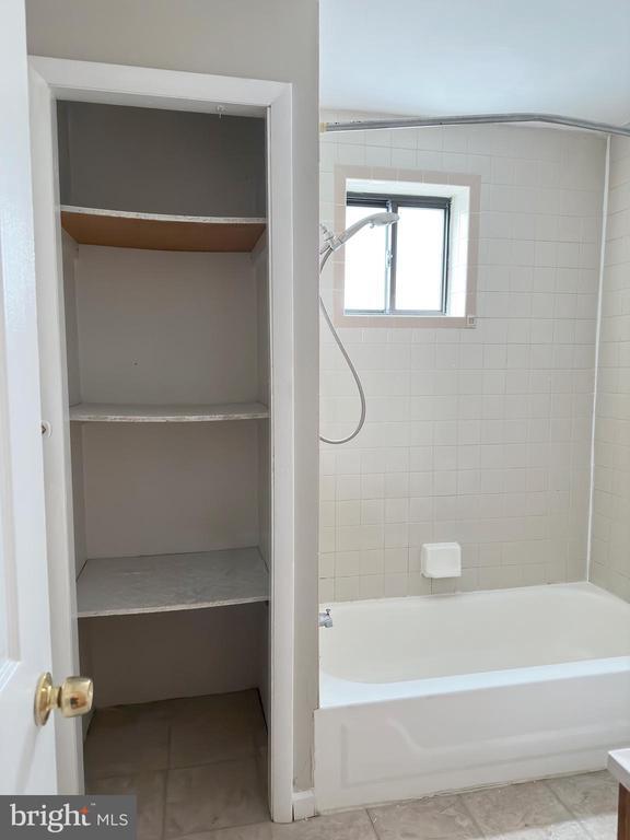 Building Photo - 2113 S 18th St