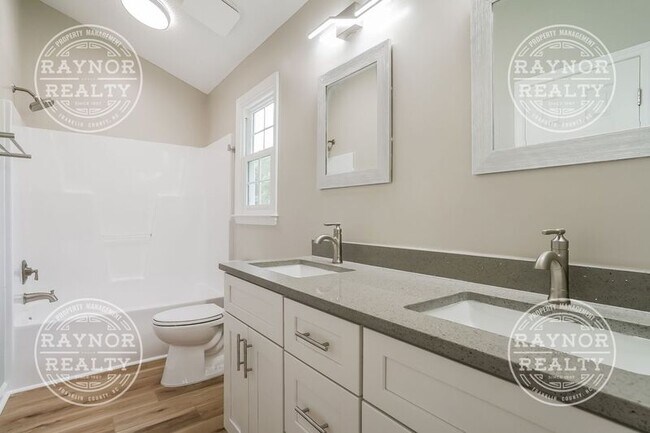 Building Photo - 118 Murphy Dr