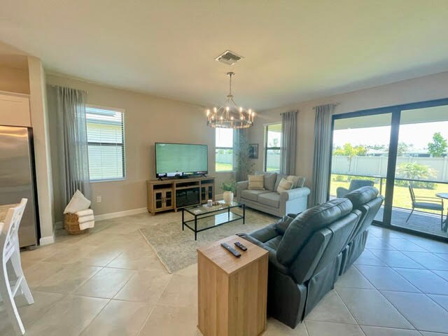 Building Photo - 1464 Saddlewood Cir
