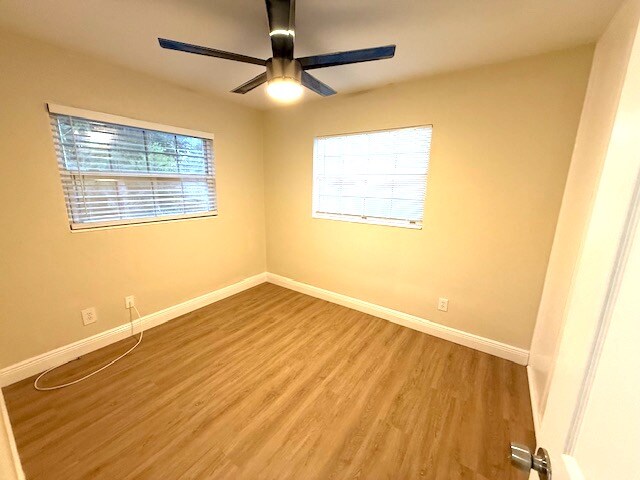 Building Photo - 1471 Park St