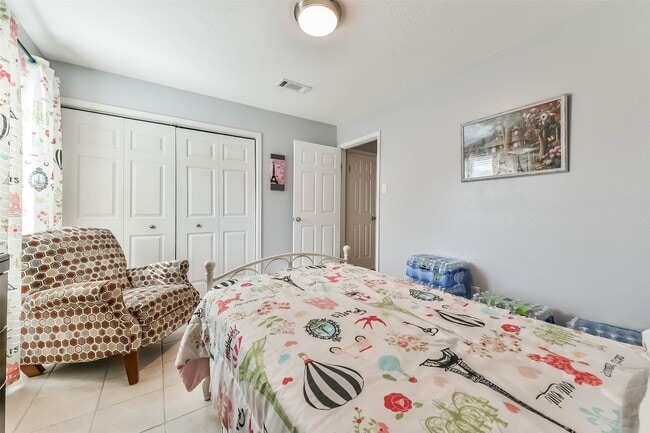 Building Photo - 3205 Brookhurst Ln